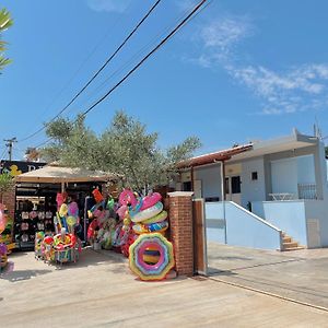 Stela Apartments